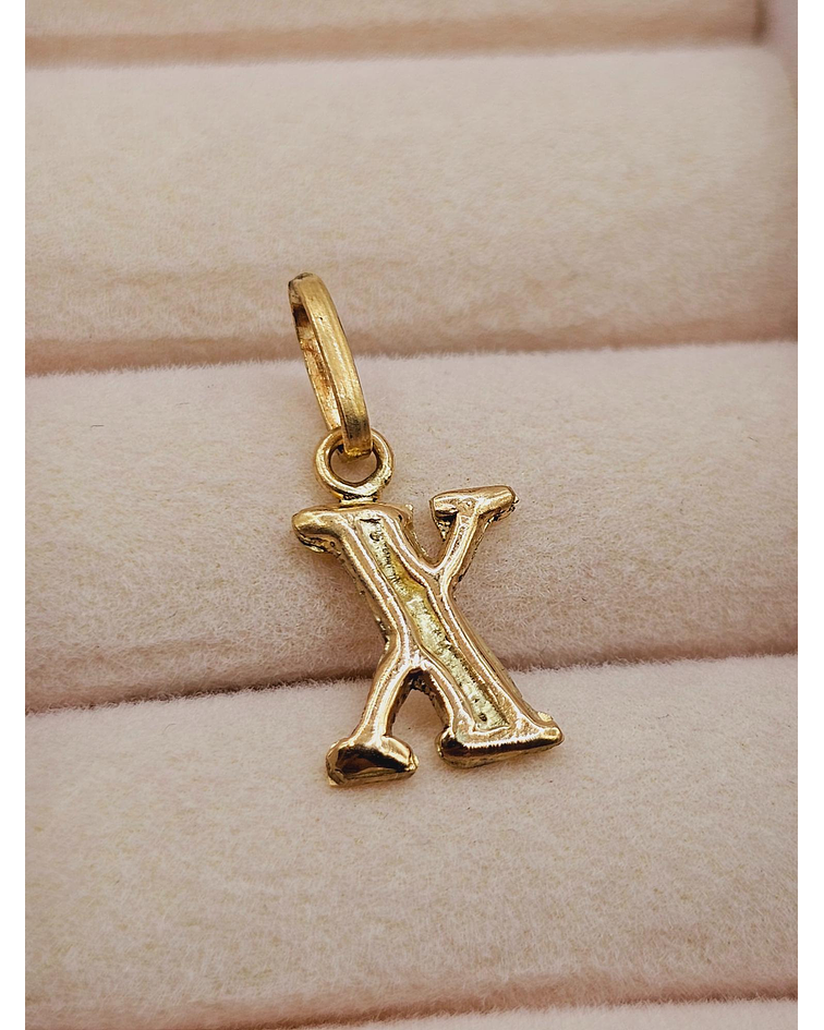 Colgante letra X 1.6 cm 0.7 grs Oro 18k