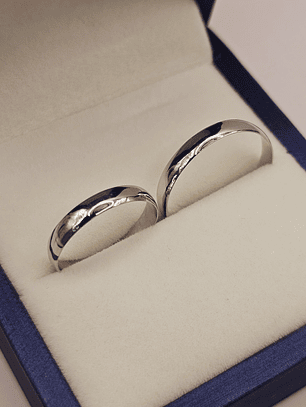 Argollas de matrimonio media caña 3 mm 2.5 grs oro blanco 18k 