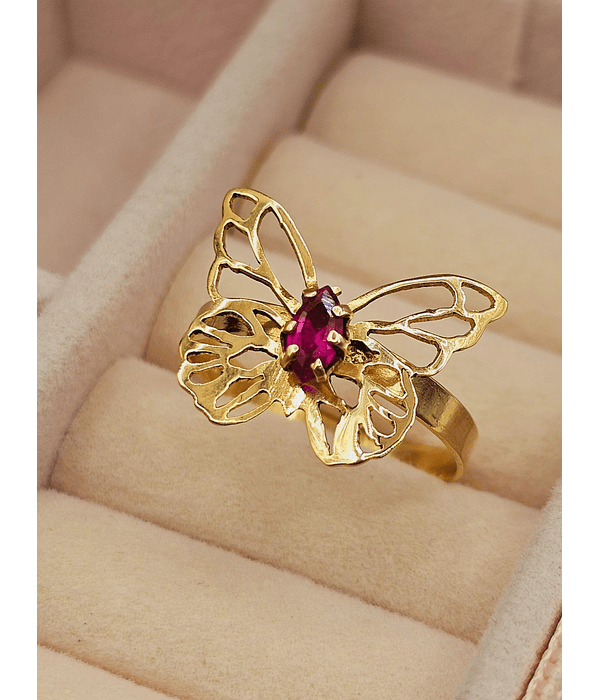 Anillo Mariposa rubí 2.1 grs Oro 18k 