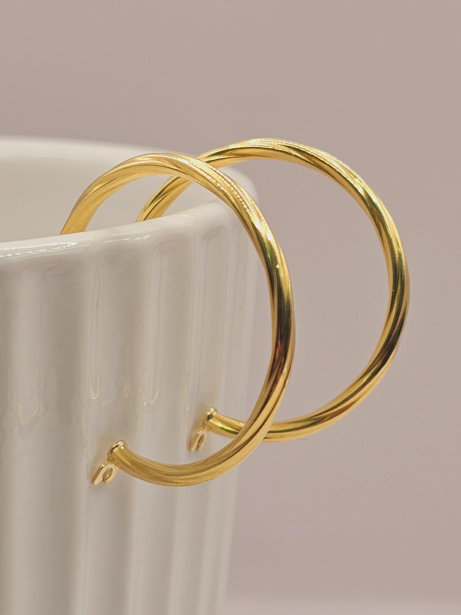 Aros argollas italianas 3 cm 2 grs oro 750 18k 5