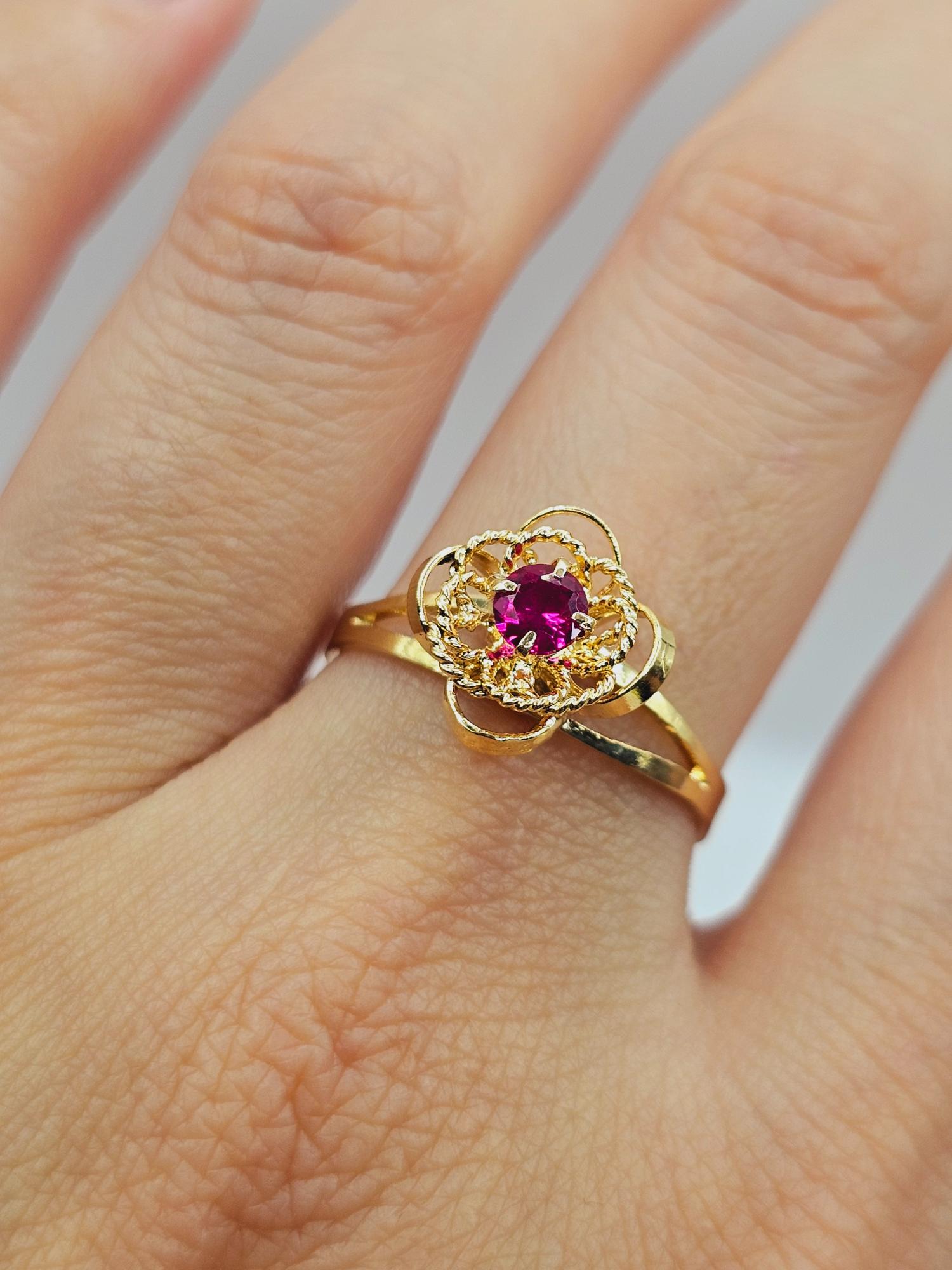 Anillo doble flor rubí 2.3 grs Oro 18k 2