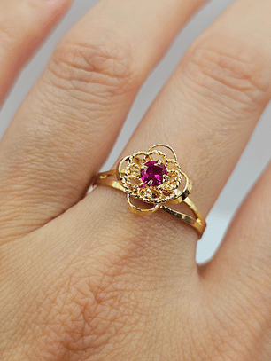 Anillo doble flor rubí 2.3 grs Oro 18k