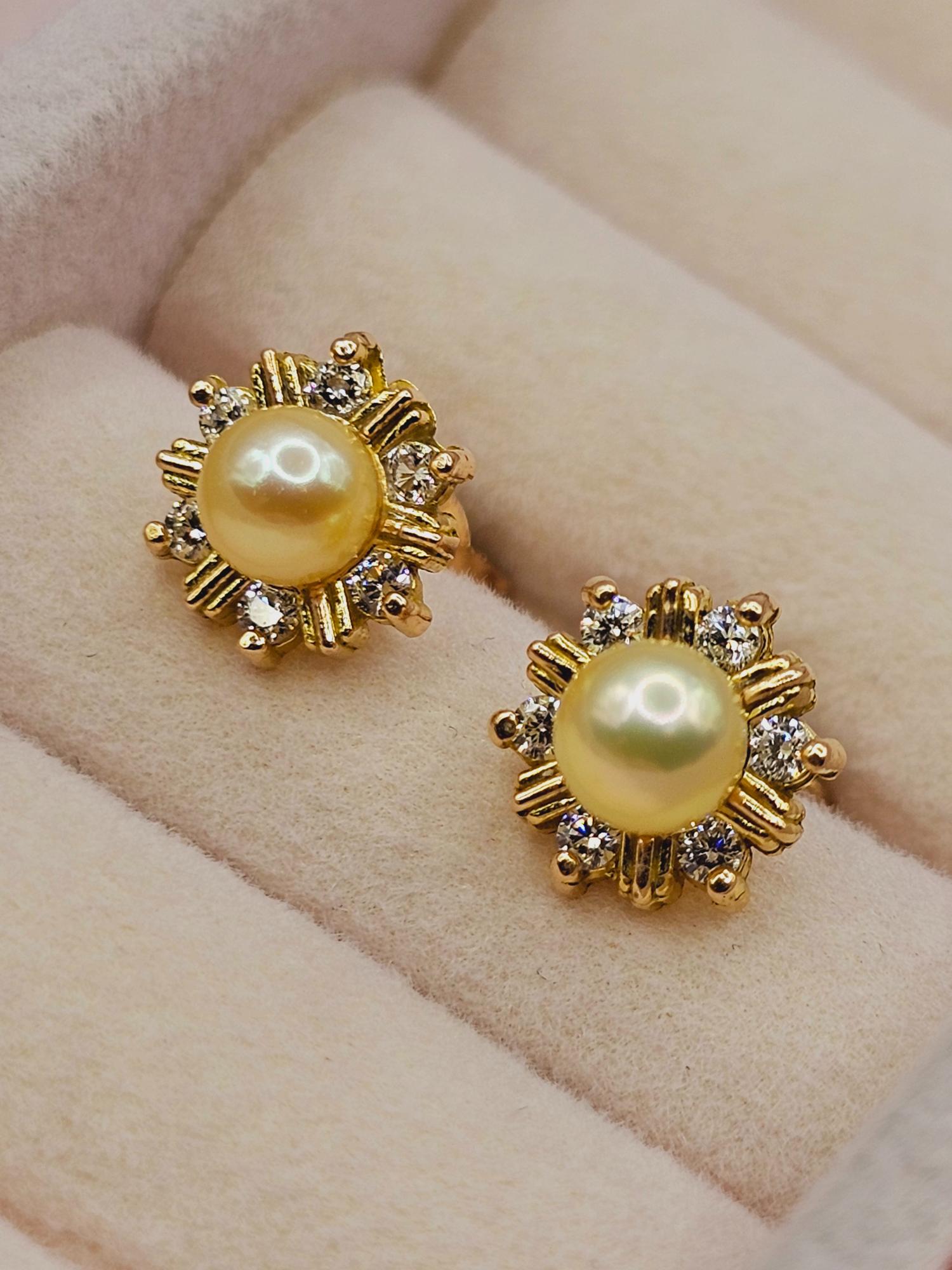 Aros roseta perla cultivada y circones 8 mm 2.3 grs Oro 18k 1