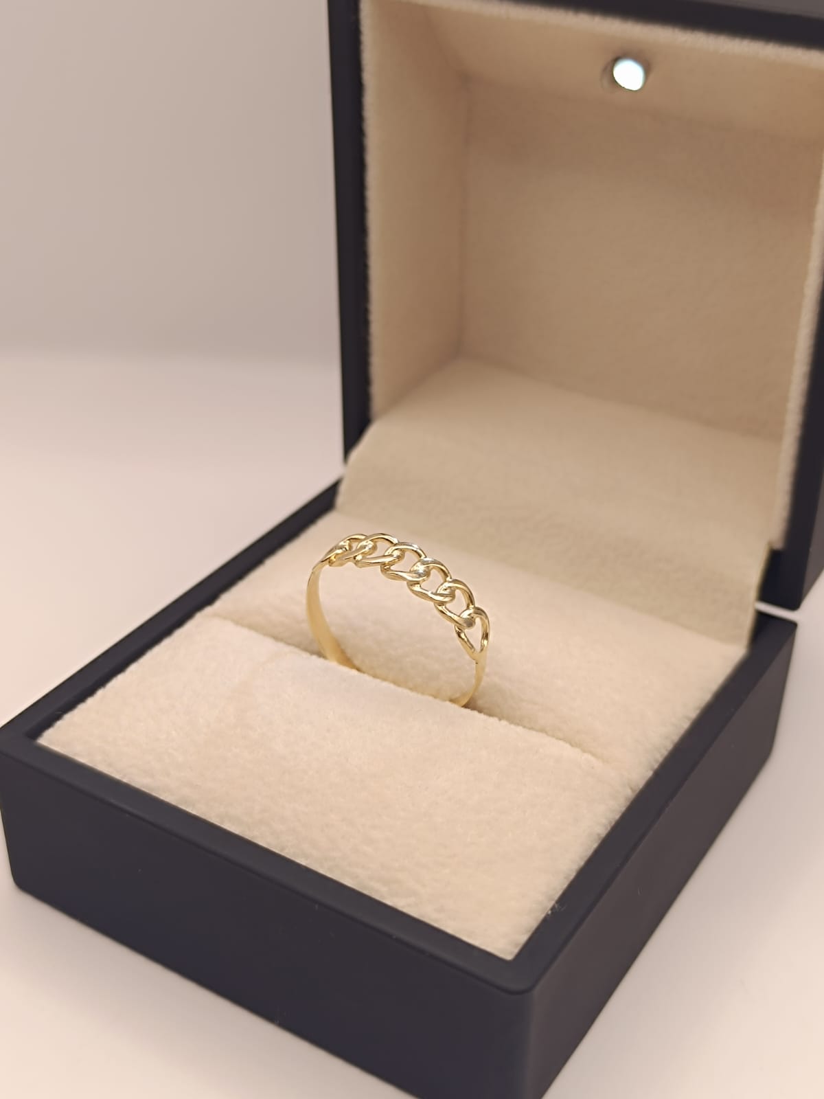 Anillo eslabones 2 grs Oro 18k 1