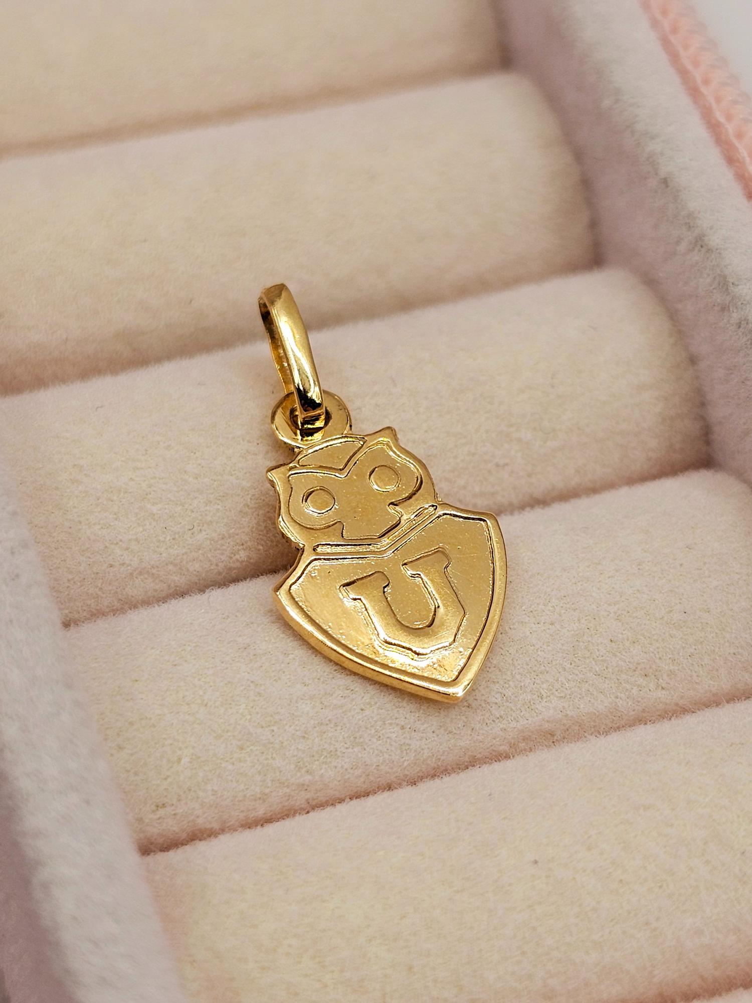 Colgante Universidad de Chile 2 cm 1.1 grs Oro 18k 1