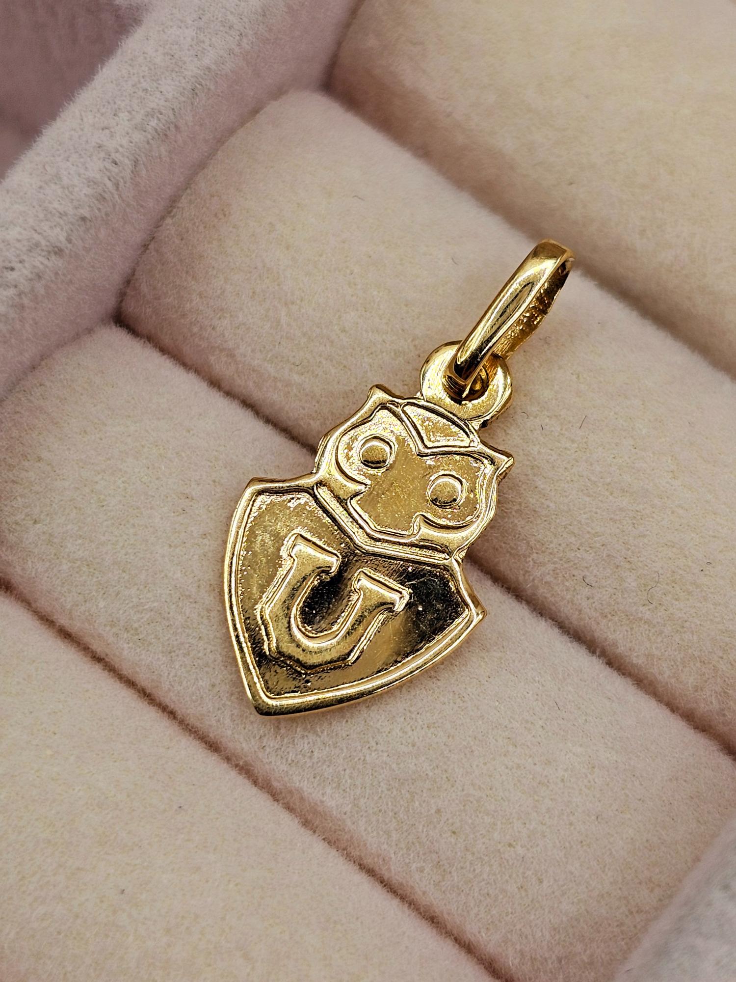 Colgante Universidad de Chile 2 cm 1.1 grs Oro 18k 4