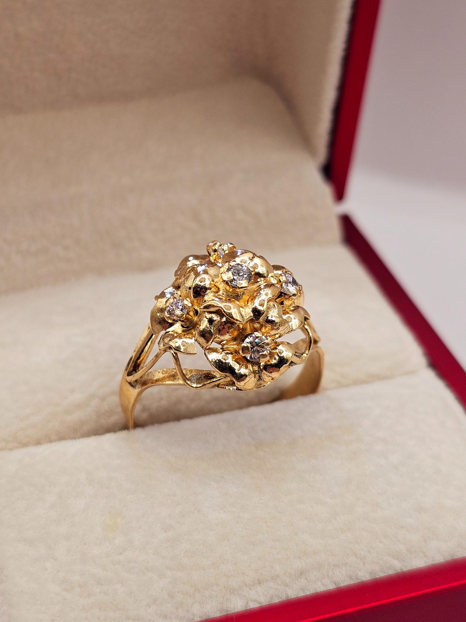 Anillo florentino circones 3.7 grs Oro 18k 5