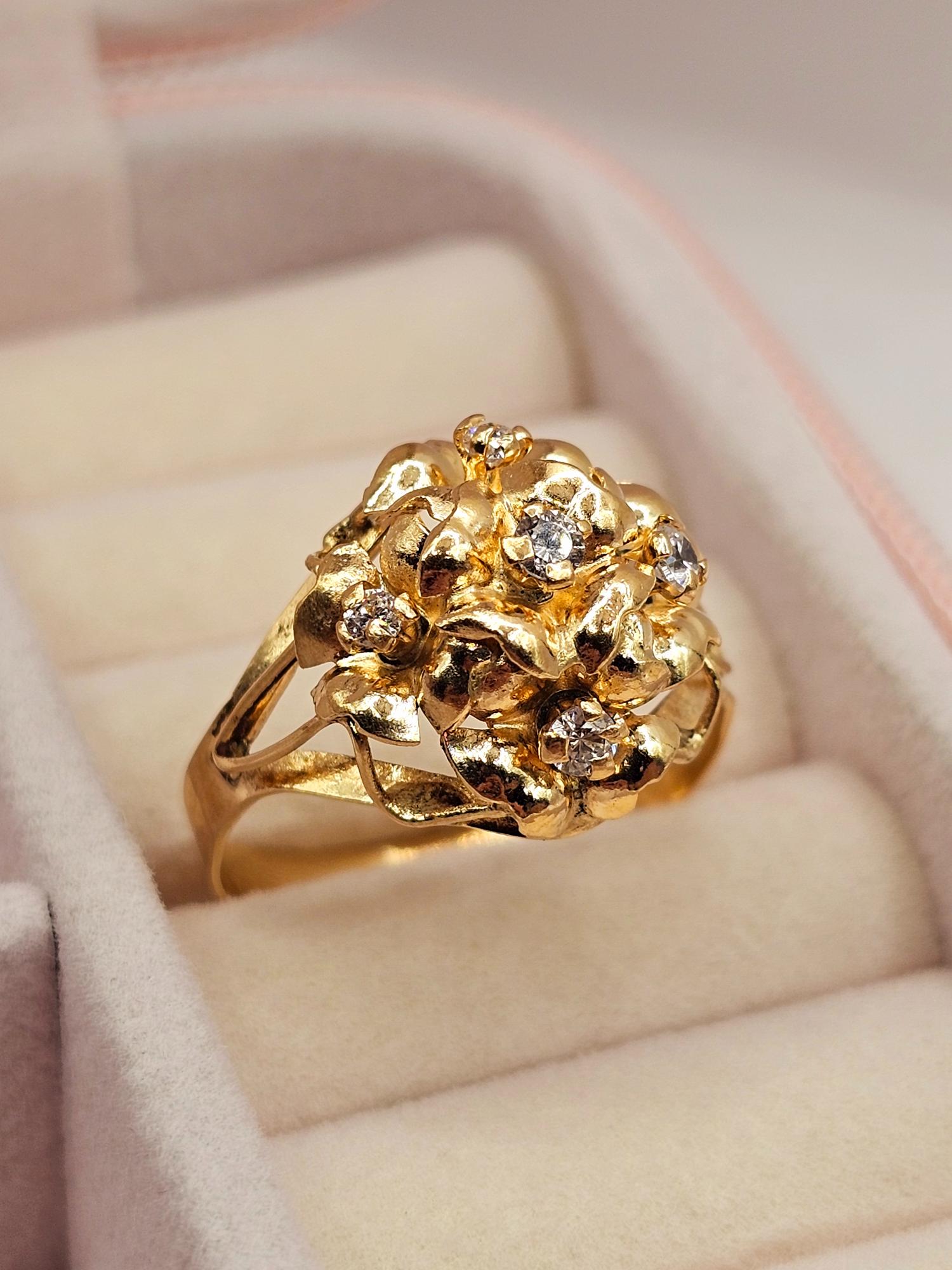 Anillo florentino circones 3.7 grs Oro 18k 2