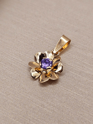Colgante flor amatista 1.2 cm 1.1 grs Oro 18k