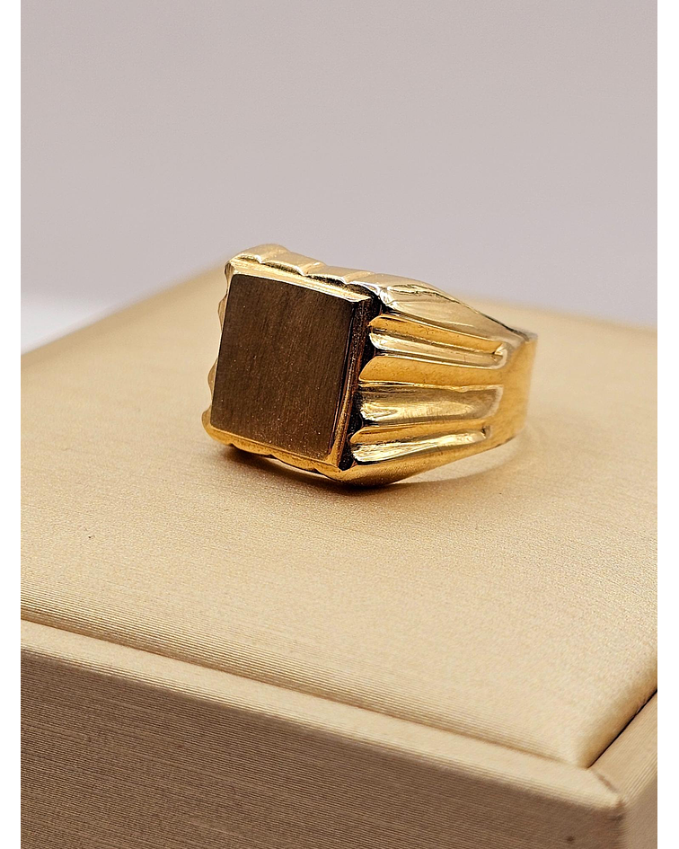 Anillo sello 7 grs Oro 18k