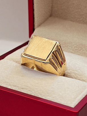 Anillo sello 7 grs Oro 18k