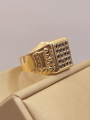 Anillo sello corona onix 11 grs Oro 18k