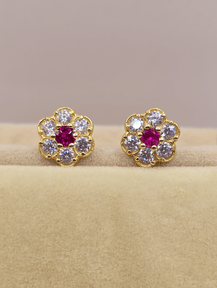 Aros roseta rubí y circones 11 mm 2.4 grs Oro 18k