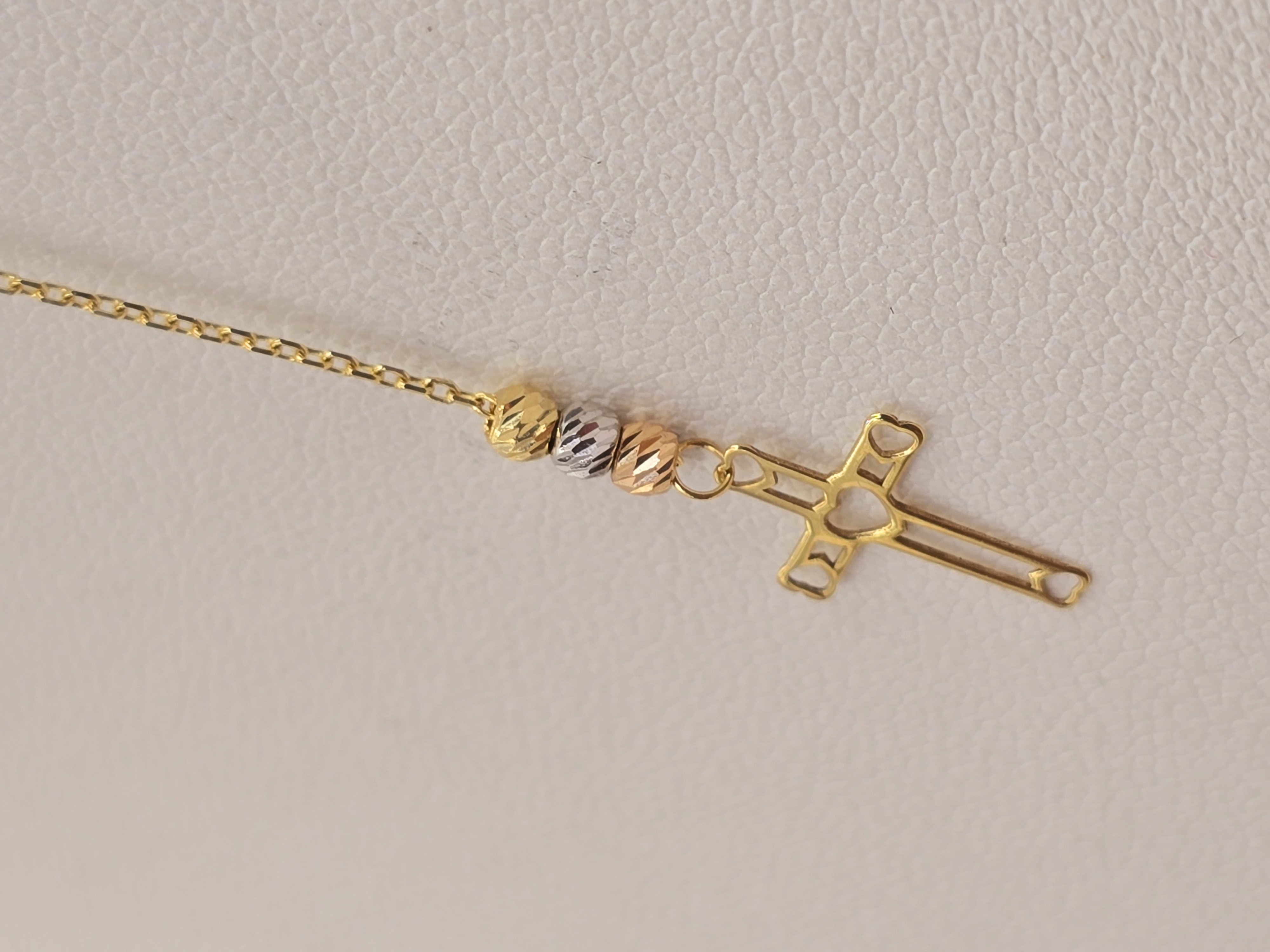Collar corazones y cruz 40 cm ajustables 2.3 grs Oro italiano amarillo y blanco 18k  4