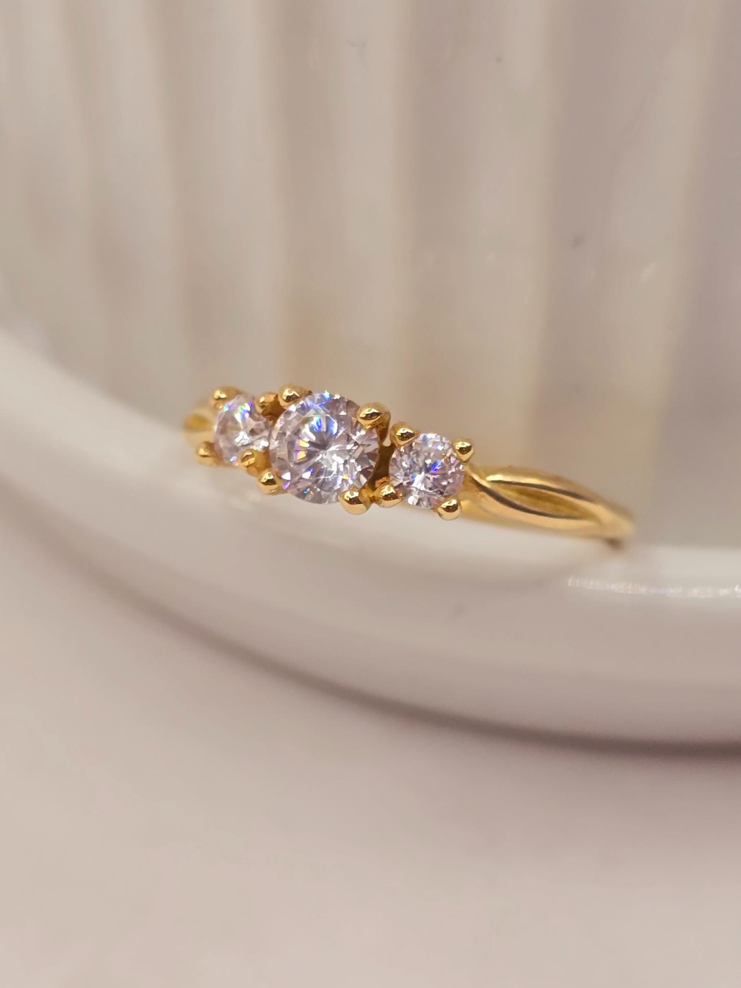 Anillo princesa 3 grs Oro 18k 5