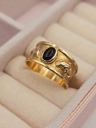 Anillo delfines y onix 9 mm 4 grs Oro 18k