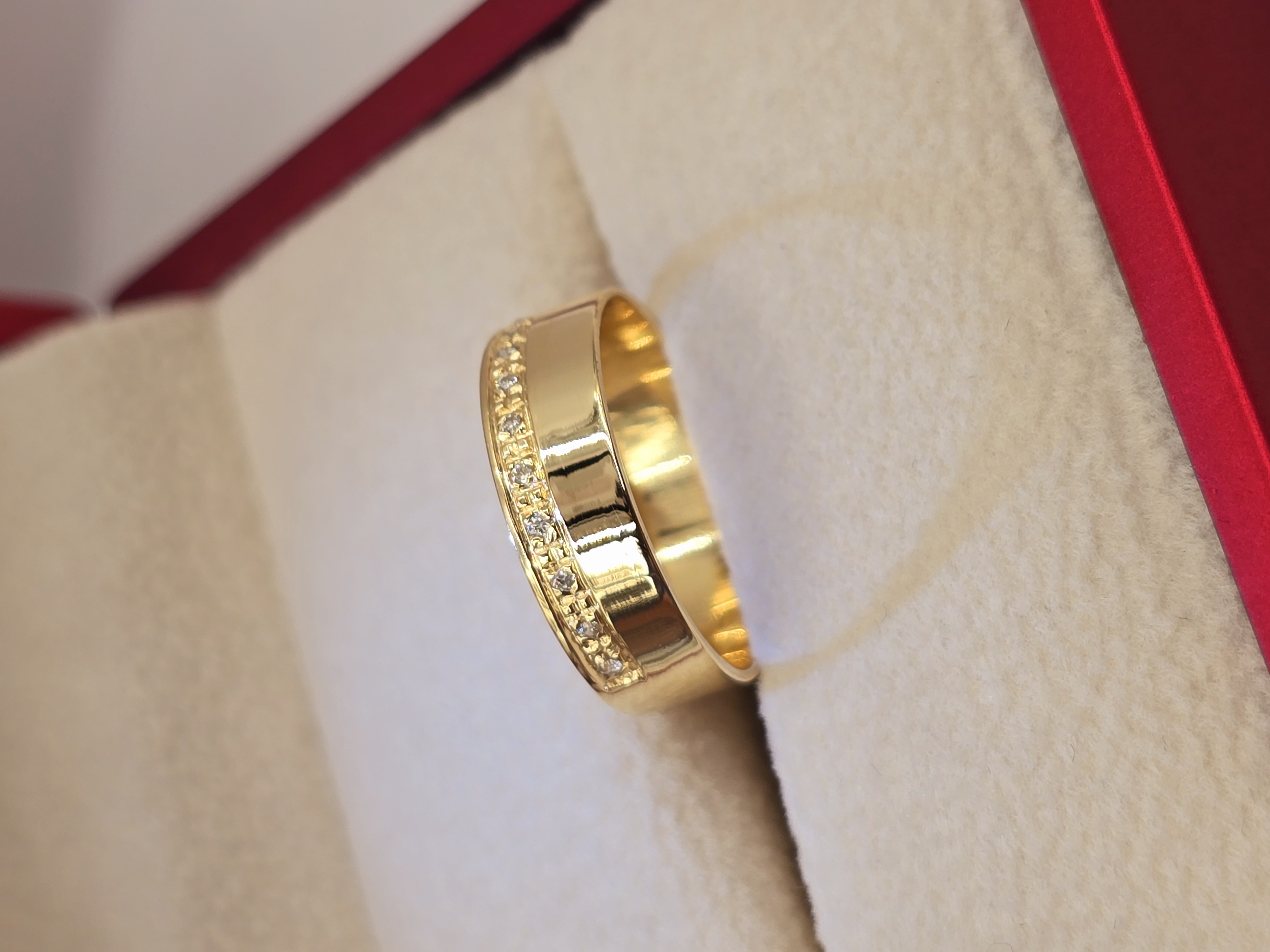 Anillo plano medio cintillo circones 5 mm 3 grs oro 18k 1