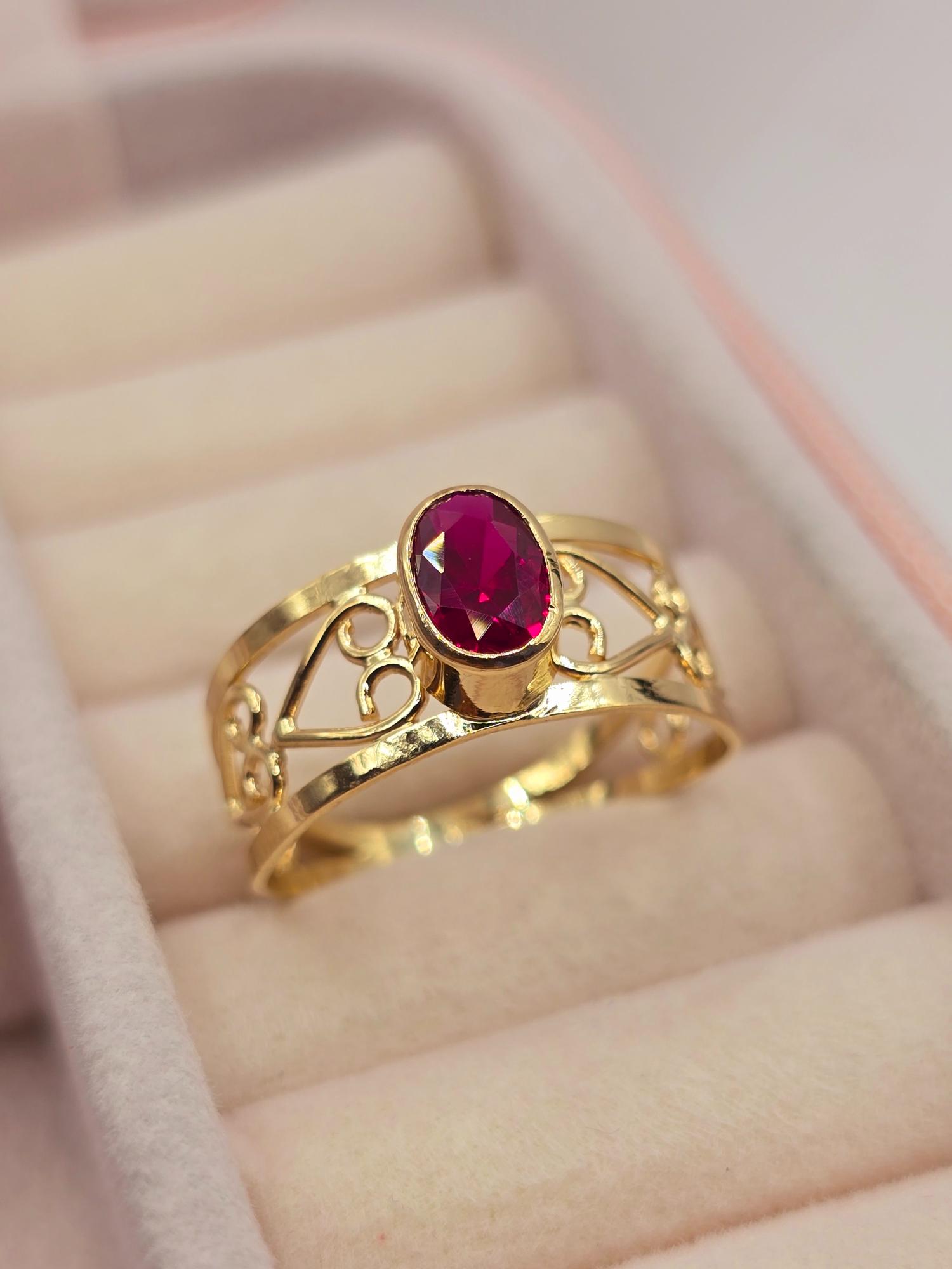 Anillo olimpo rubí 3 grs Oro 18k 1