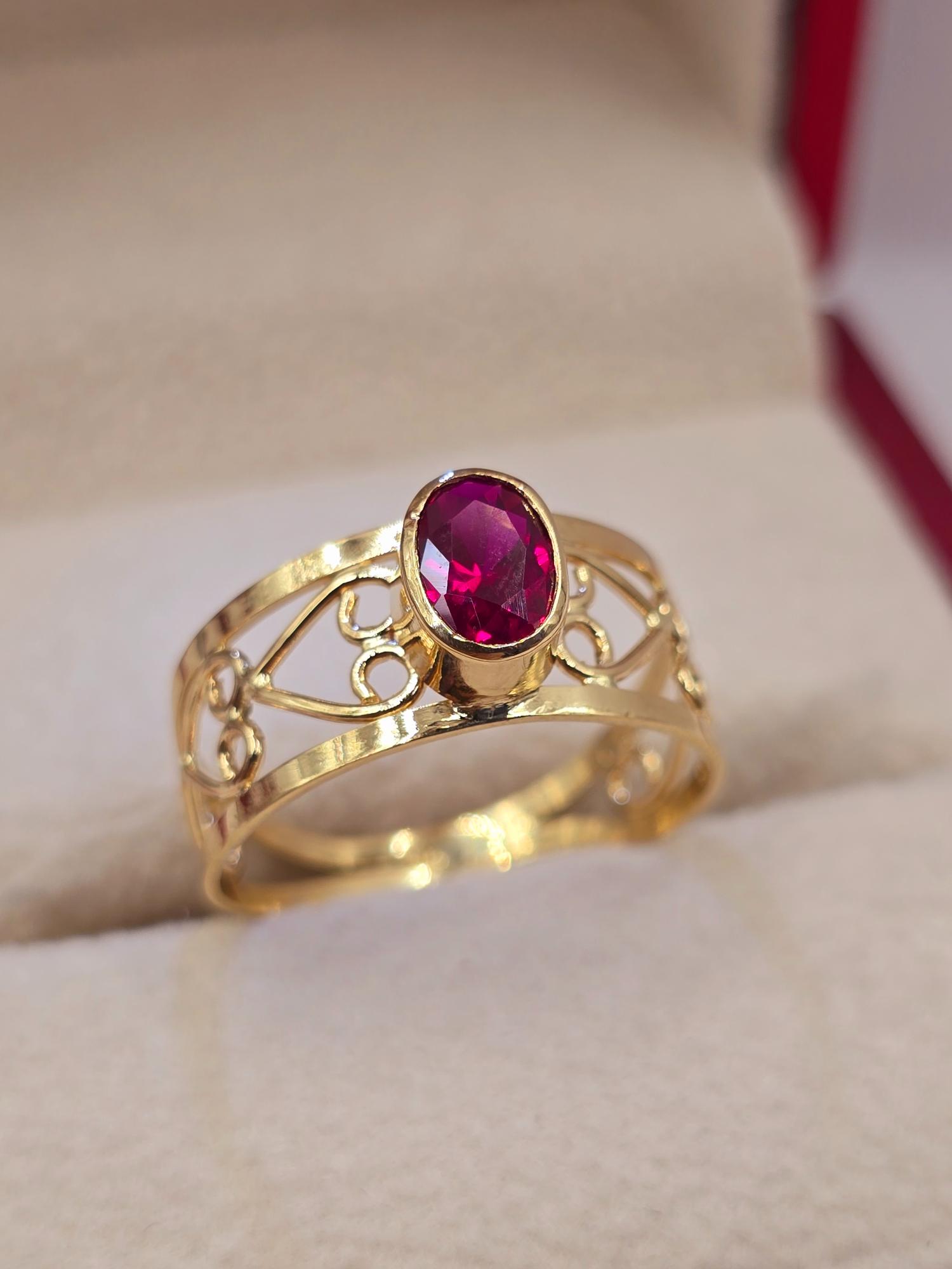 Anillo olimpo rubí 3 grs Oro 18k 8