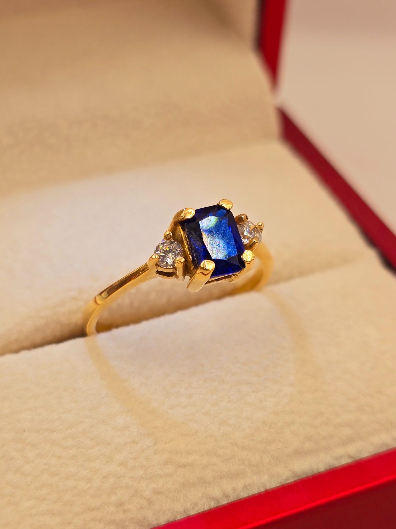 Anillo reina zafiro 3 grs Oro 18k 4