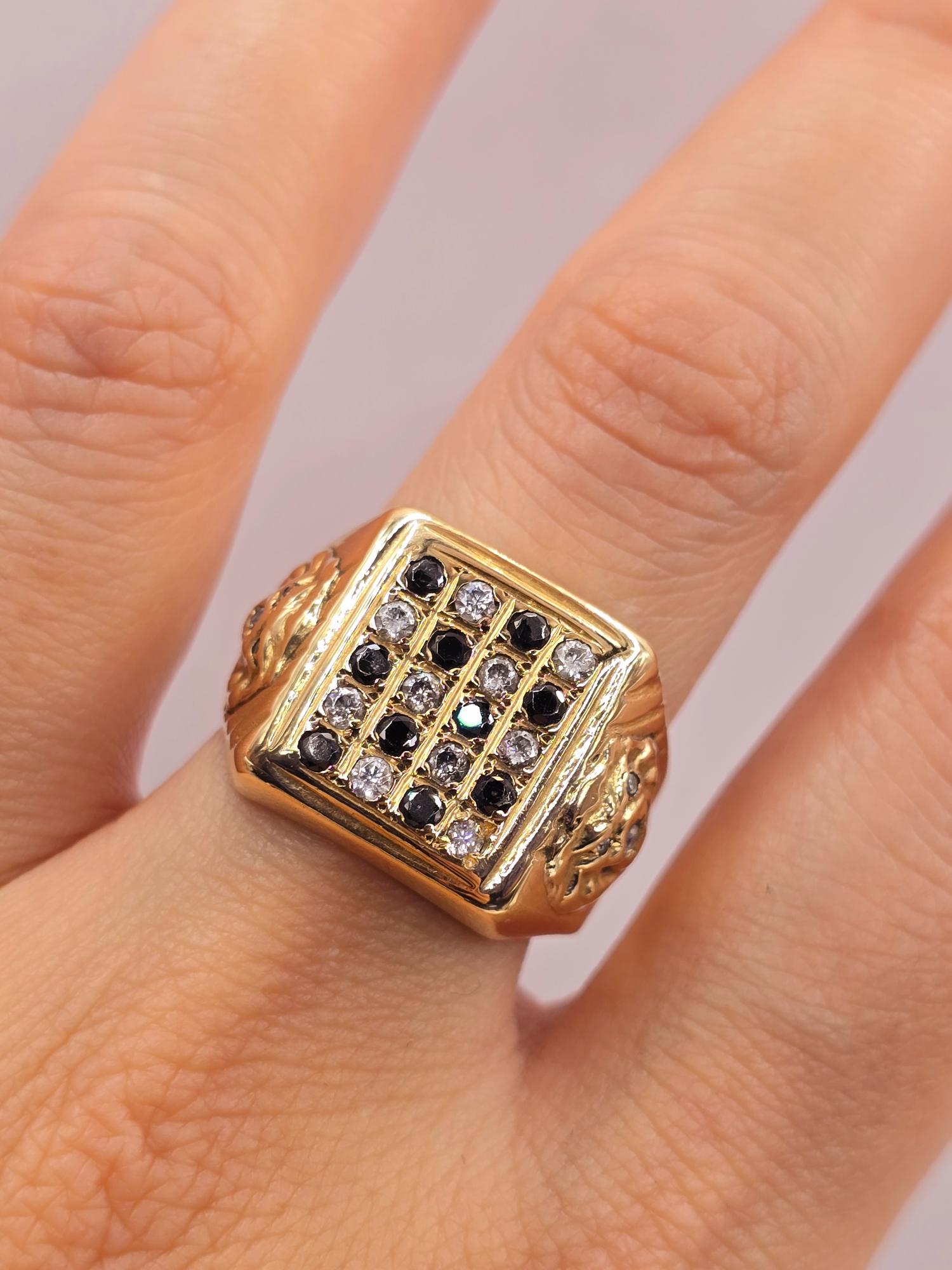 Anillo sello león circones ónix 11 grs Oro 18k 7