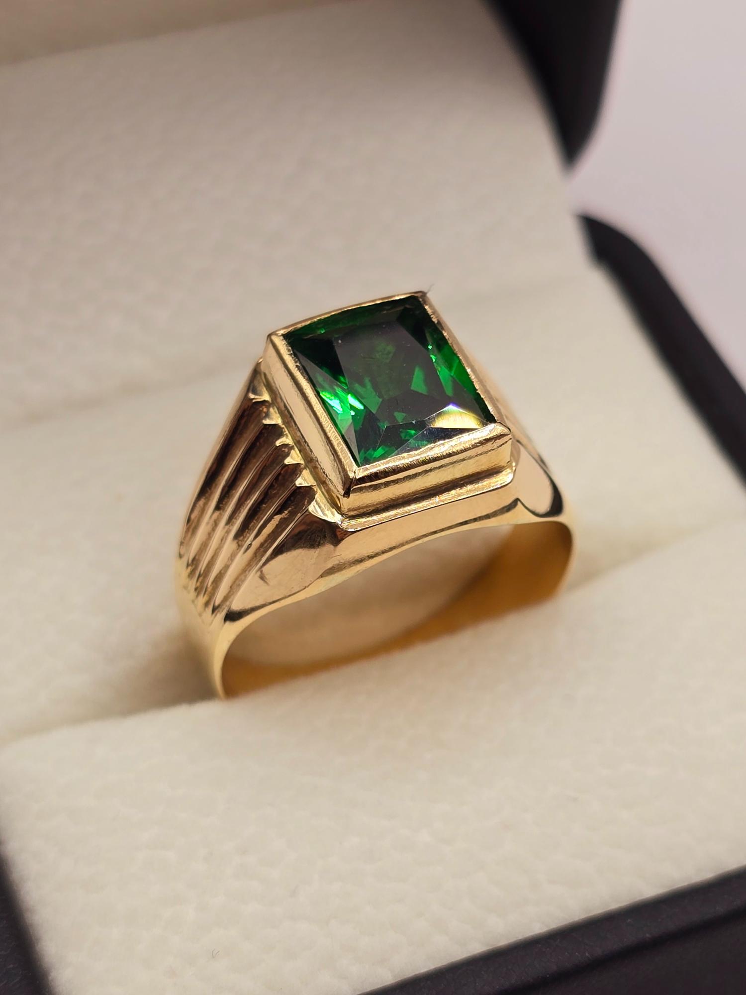 Anillo sello esmeralda 6.5 grs Oro 18k 4