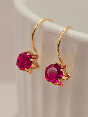 Aros chatón Italiano gancho rubí 2.2 grs Oro 18k