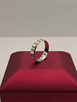 Argolla de matrimonio mil rayas 4 mm 2 grs Oro 18k