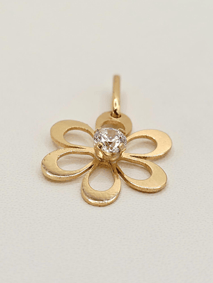 Colgante margarita circón 1.5 cm 0.8 grs Oro 18k