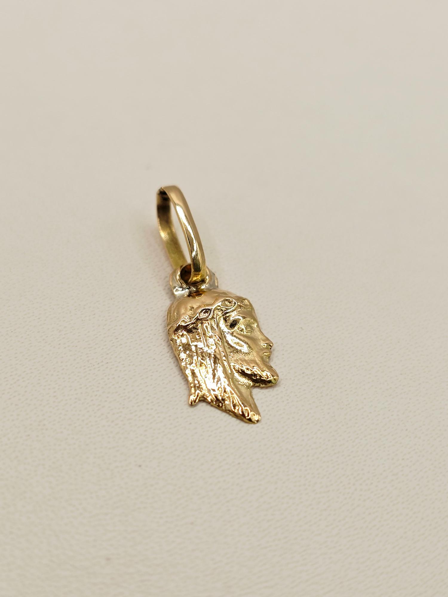Colgante cara de cristo 2 cm 0.7 grs Oro 18k 3