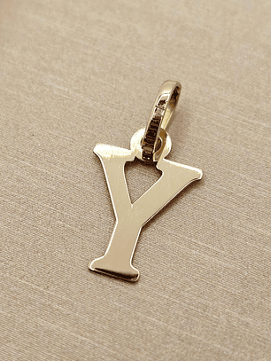 Colgante letra 2 cm 1 gr Oro 18k