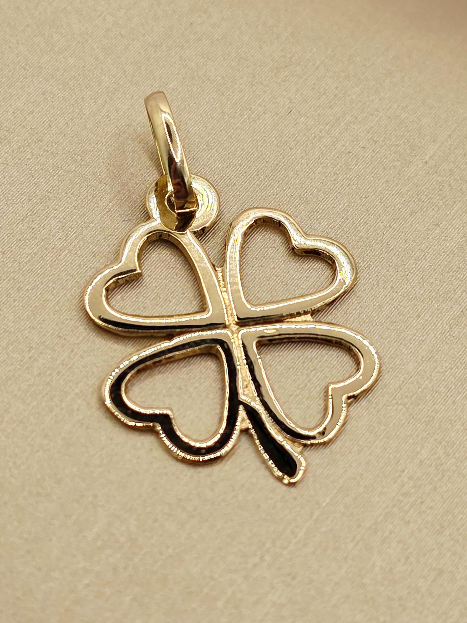 Colgante trébol 1.8 cm 1.1 grs Oro 18k 8