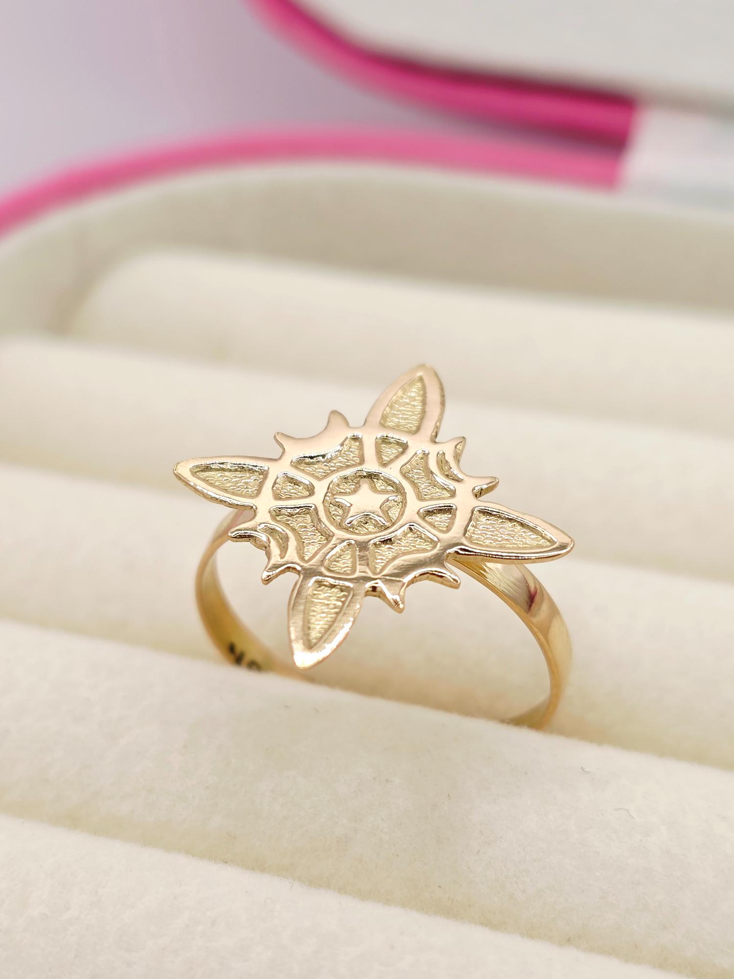 Anillo nudo de bruja macizo 2 grs Oro 18k 2