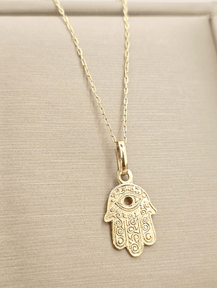 Cadena limada 50 cm y mano de fátima 2 cm 2.3 grs Oro 18k
