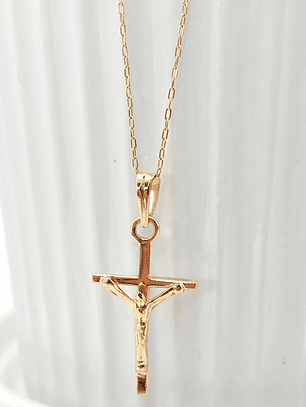 Cadena limada 50 cm y cruz cristo 3 cm 2.5 grs Oro 18k