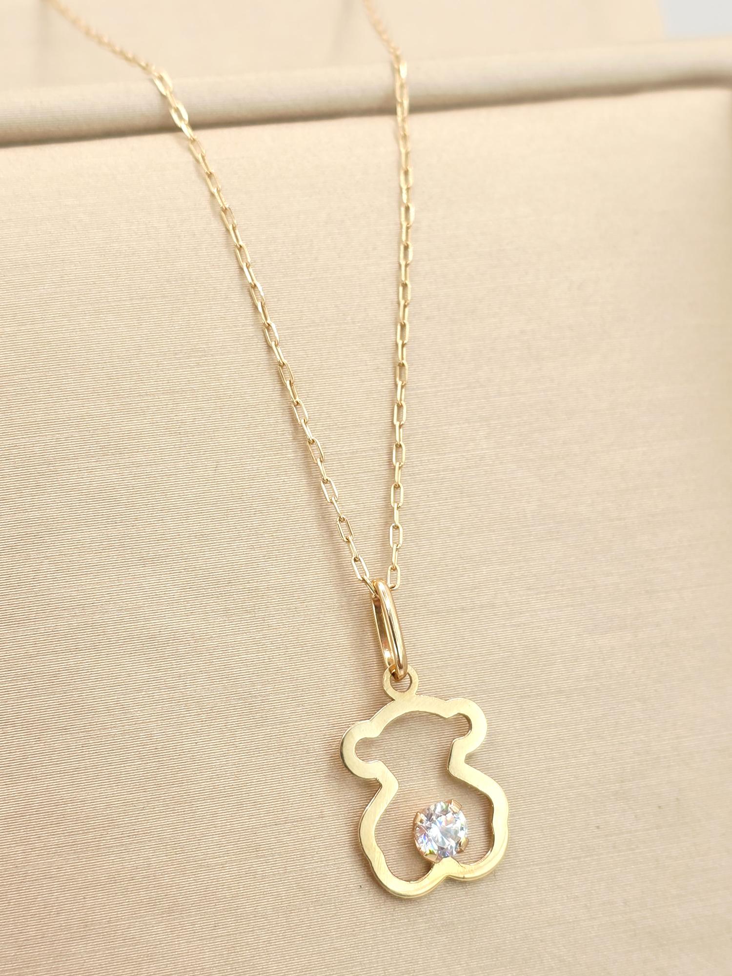 Cadena limada 50 cm y oso circón 2 cm 1.9 grs Oro 18k 1