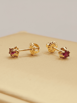 Aros chaton italiano rubi 5 mm 0.9 grs Oro 18k