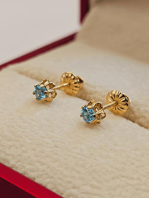 Aros chaton italiano aguamarina 5 mm 0.9 grs Oro 18k