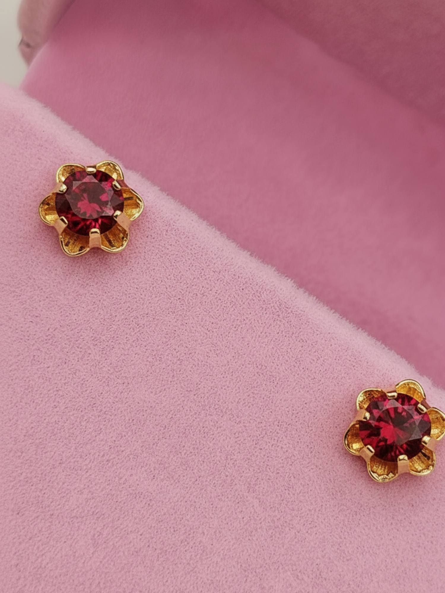 Aros chaton Italiano rubi 9 mm 2 grs Oro 18k 4