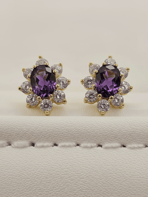 Aros lady amatista y circones 1.1 cm 2.5 grs Oro 18k