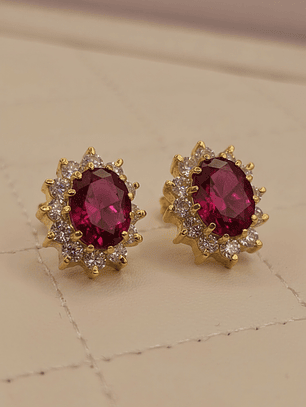 Aros Reina rubi y circones 1.5 cm 5.7 grs Oro 18k