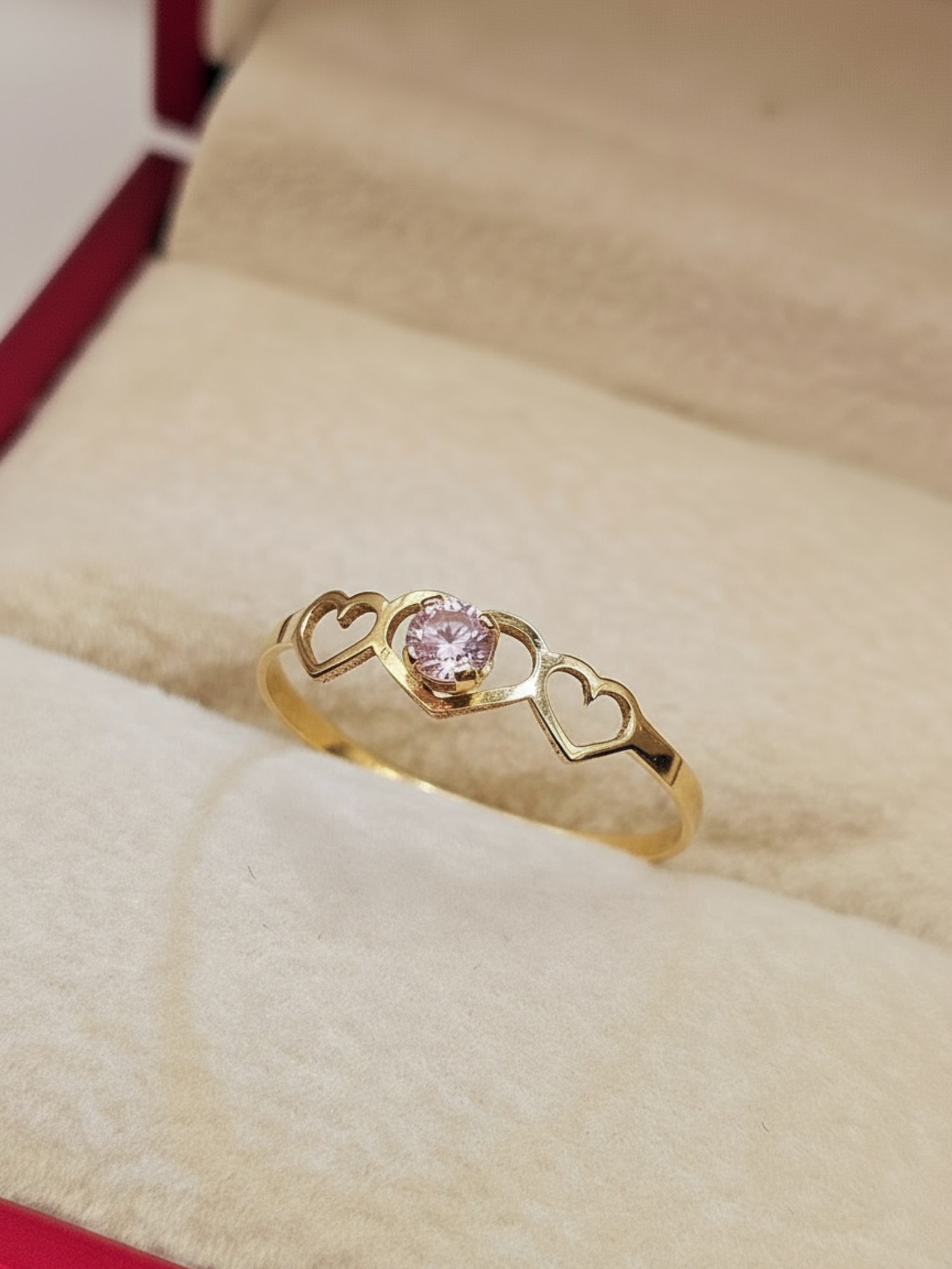 Anillo silueta tres corazones rosa de francia 0.7 grs Oro 18k 4
