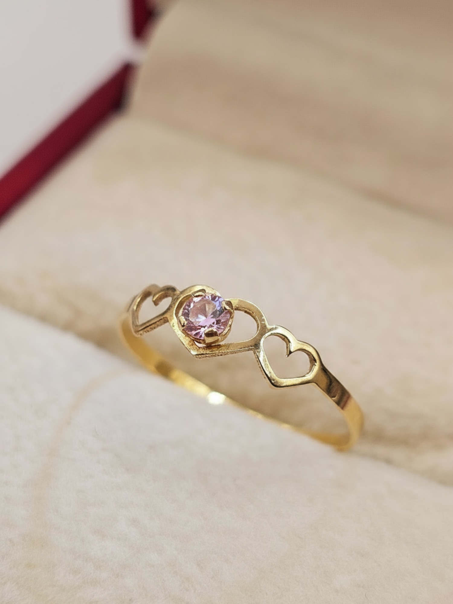Anillo silueta tres corazones rosa de francia 0.7 grs Oro 18k 5