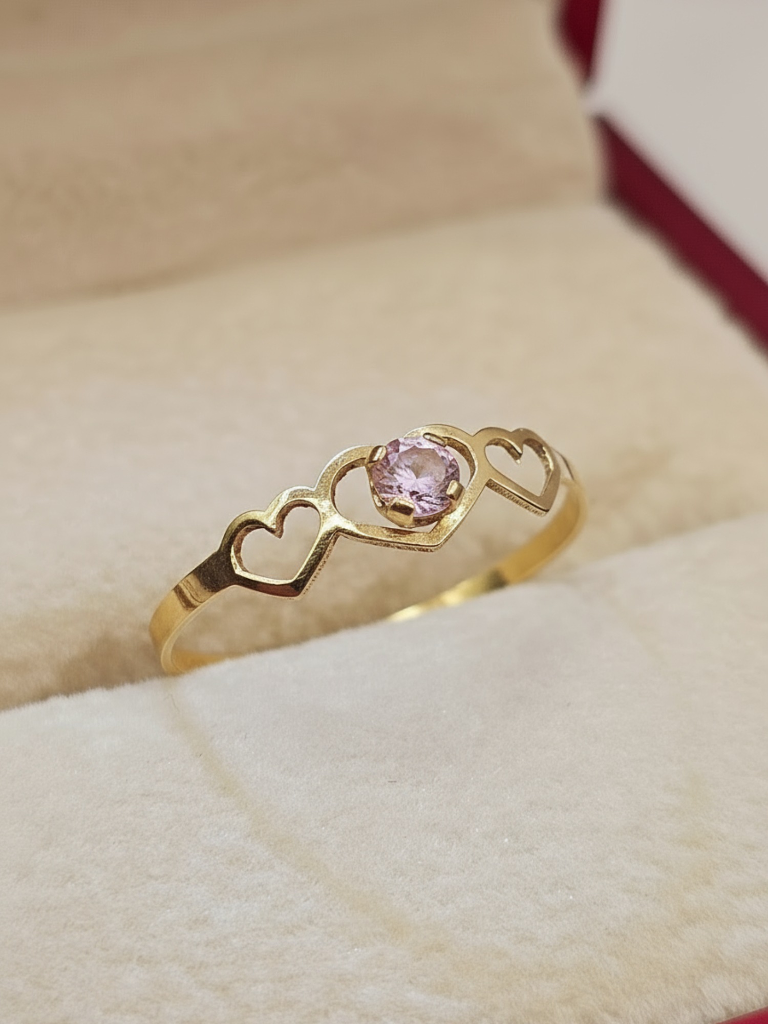 Anillo silueta tres corazones rosa de francia 0.7 grs Oro 18k 1