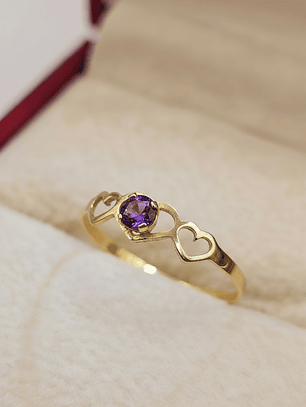 Anillo silueta tres corazones amatista 0.7 grs Oro 18k