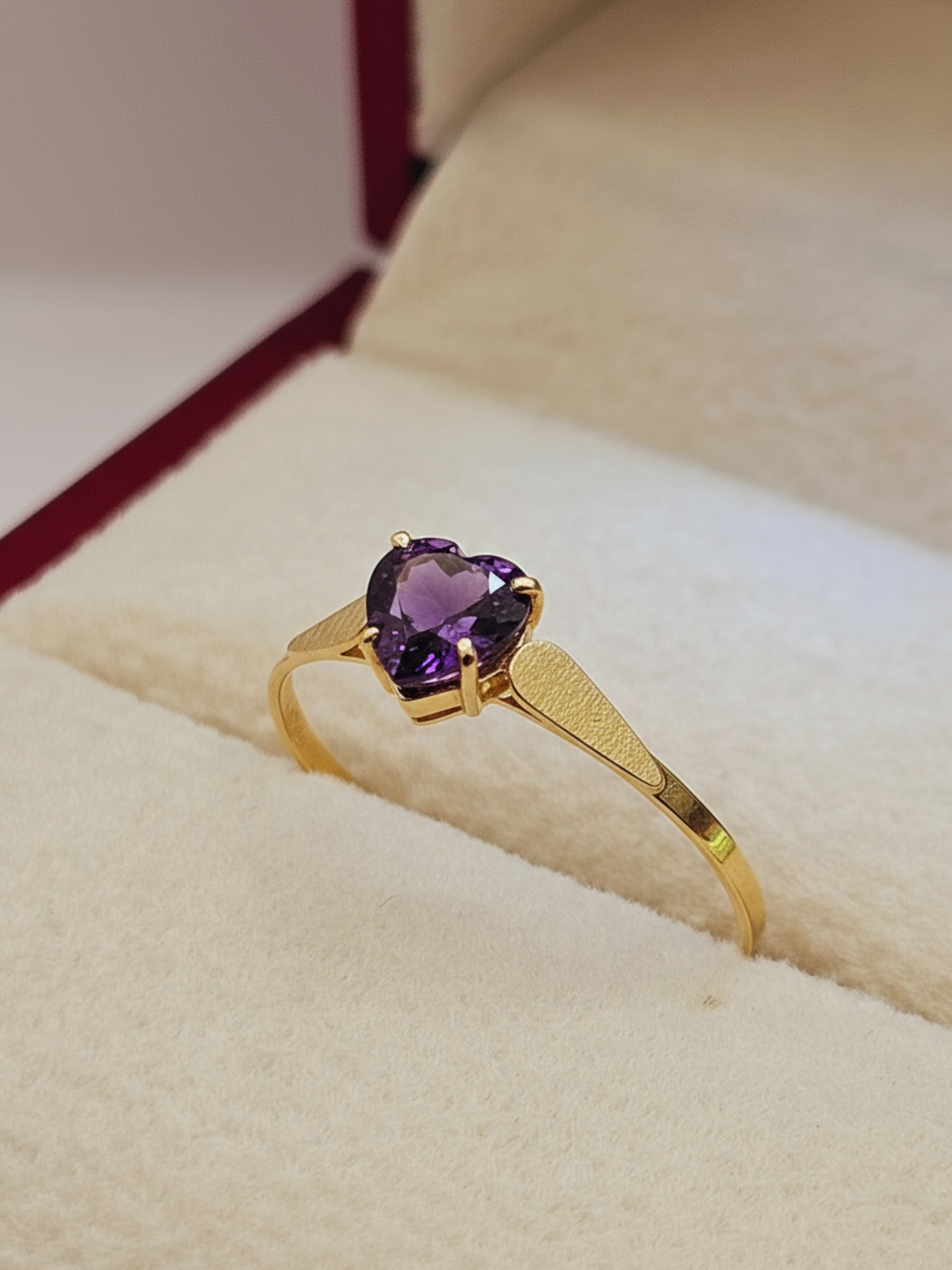 Anillo chatón corazón amatista 1.1 grs Oro 18k 5