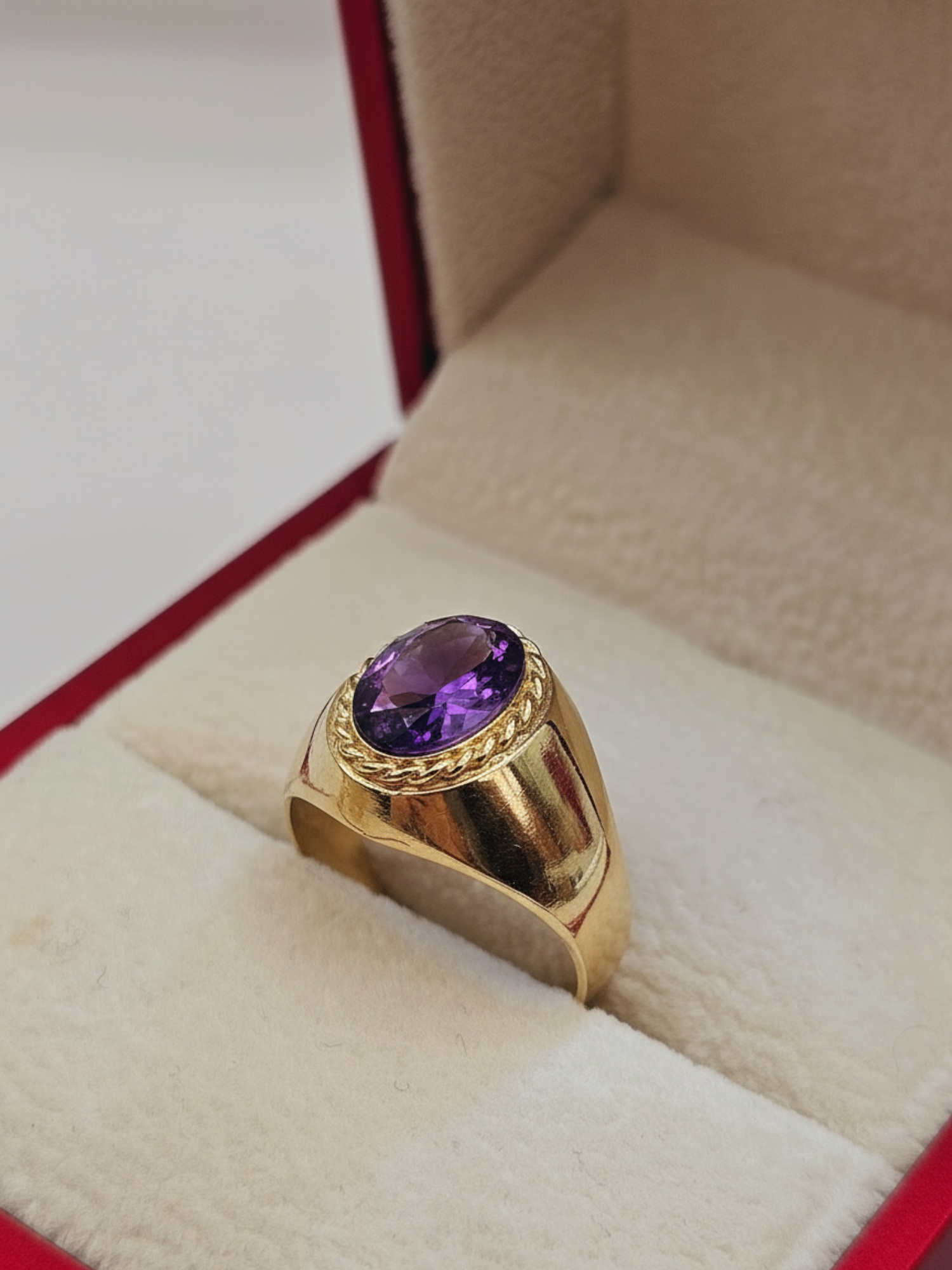 Anillo bolocco amatista 4 grs Oro 18k 3