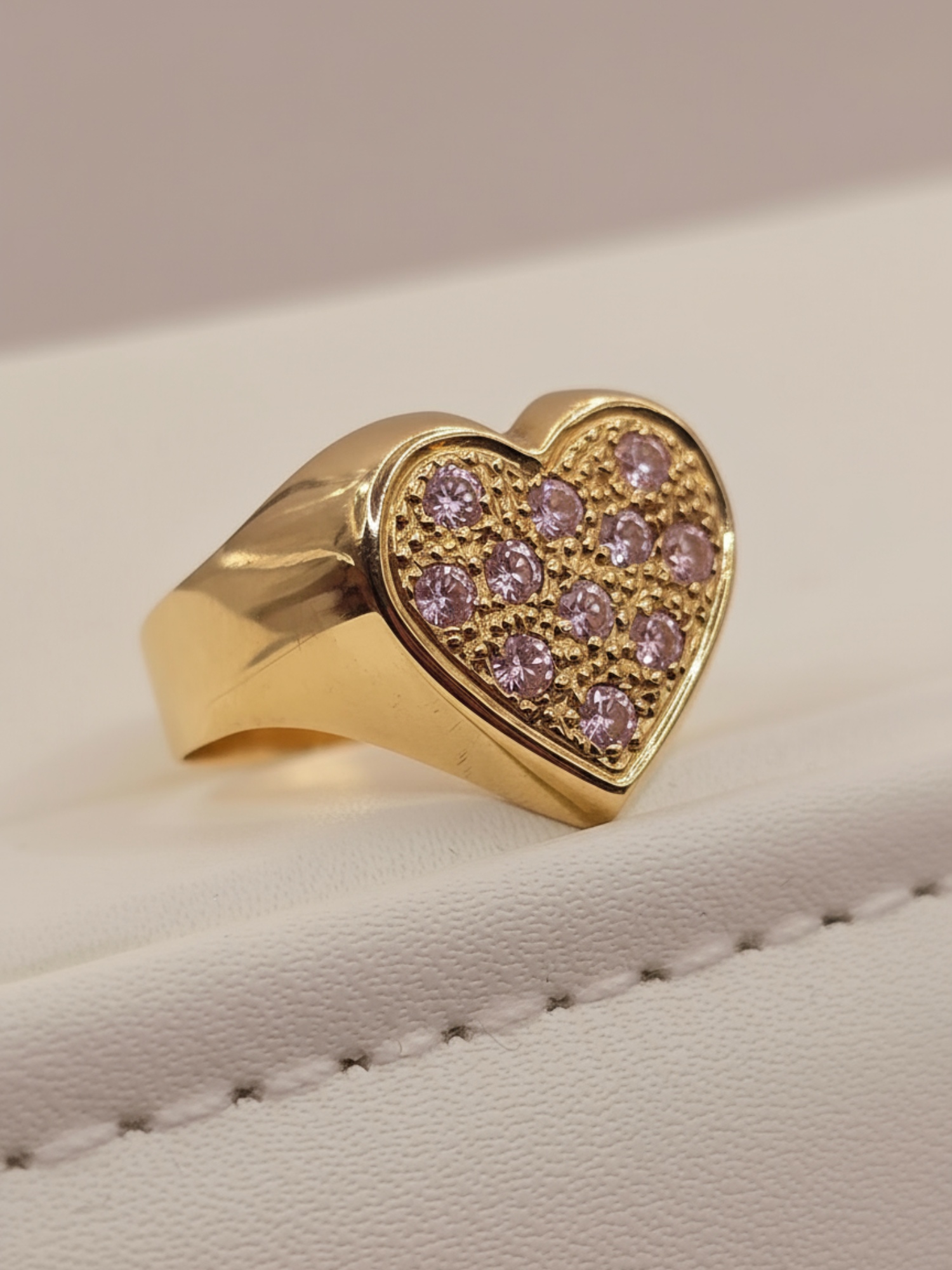 Anillo corazón rosa de francia 5.3 grs Oro 18k 4