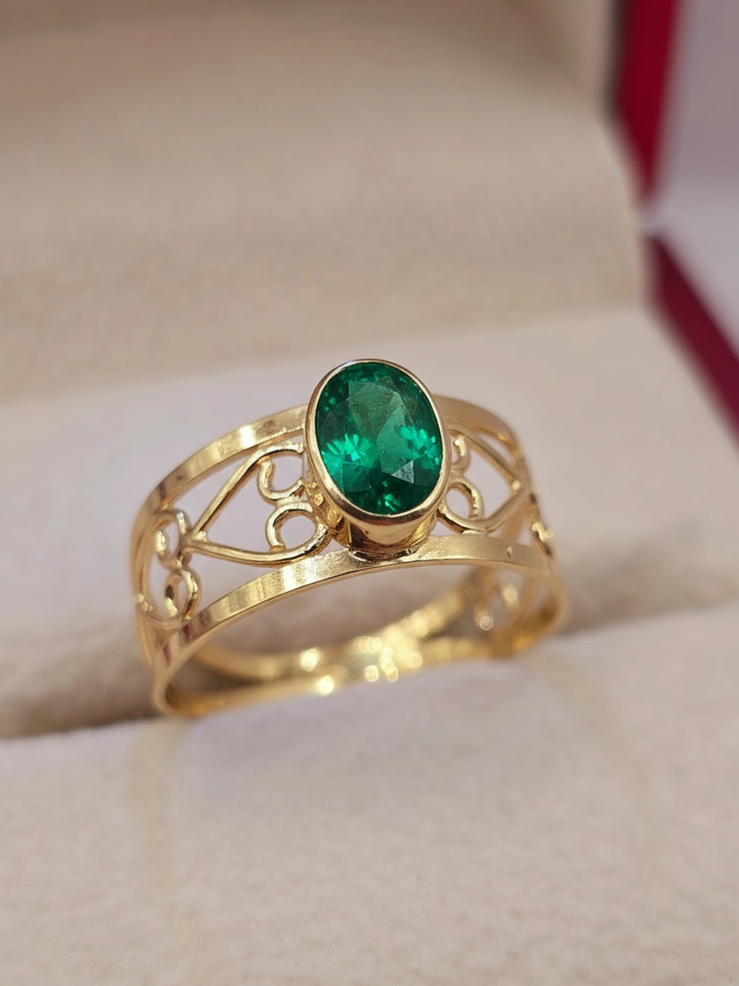 Anillo olimpo esmeralda 3 grs Oro 18k 6