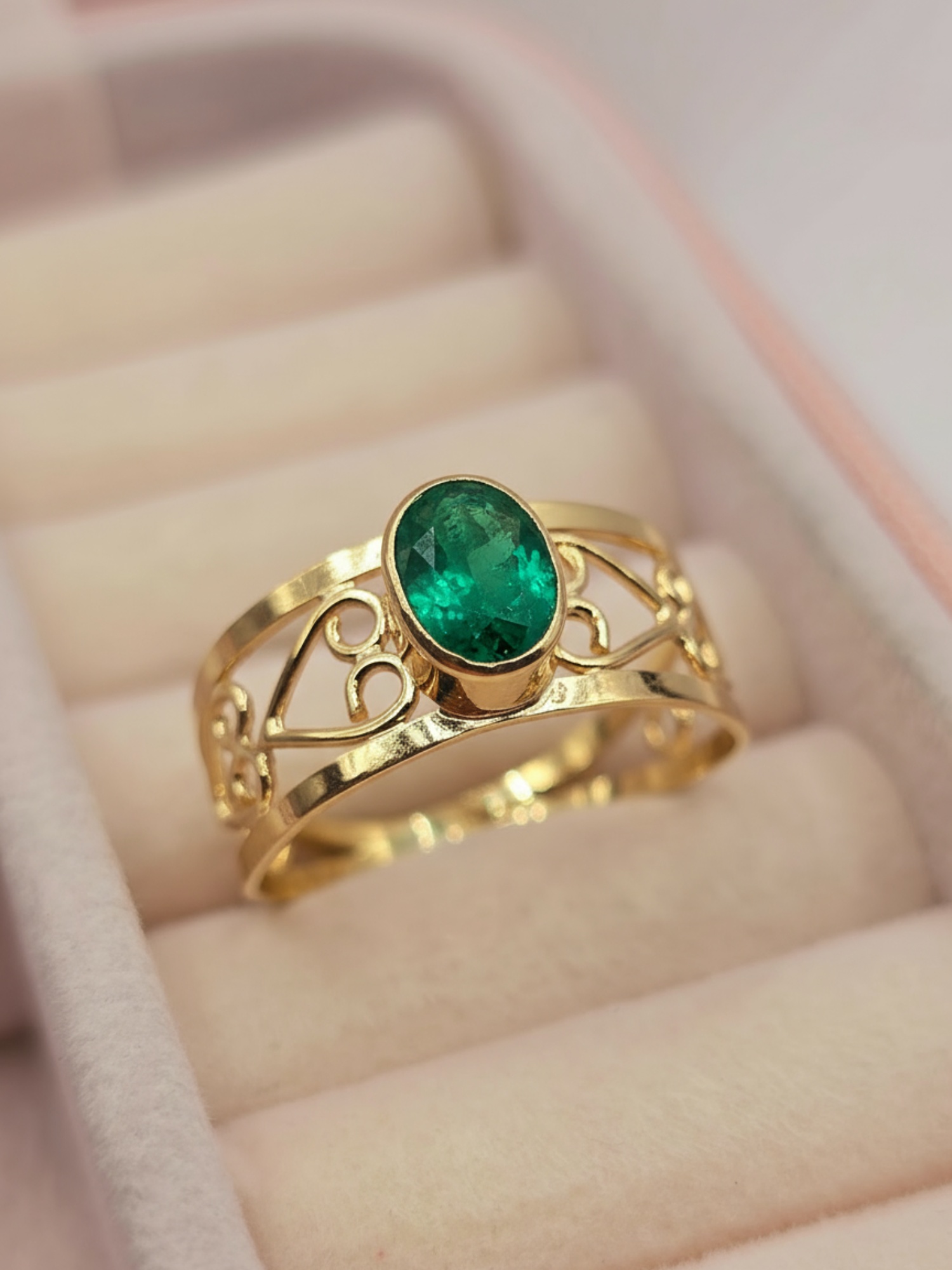 Anillo olimpo esmeralda 3 grs Oro 18k 4